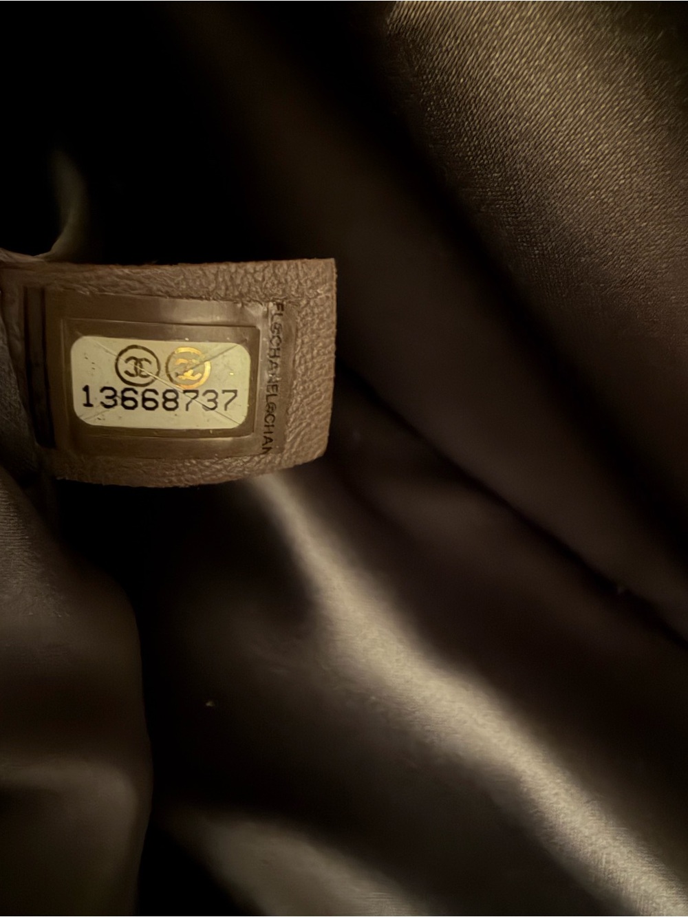 Chanel Grand Shopping Tote Dark Burgundy Brown Glazed Crumpled Calfskin 2009 GST - Picture 4 of 16